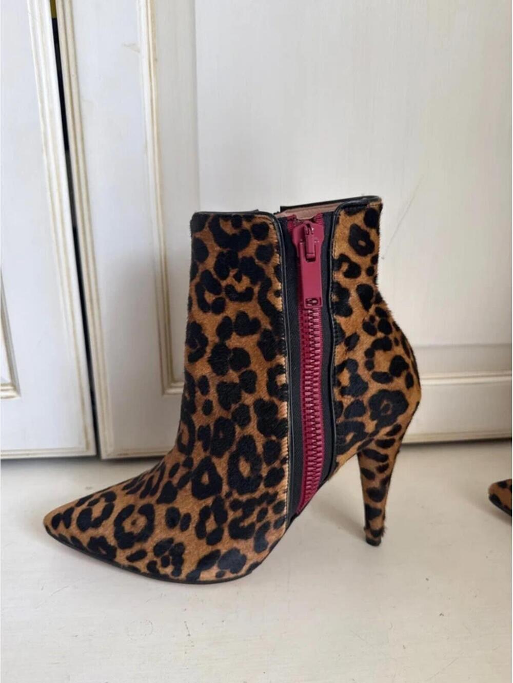 NEW Veronica Beard Roquetta Leopard Calf Hair Ankle Boots Red Zip Heels 8.5